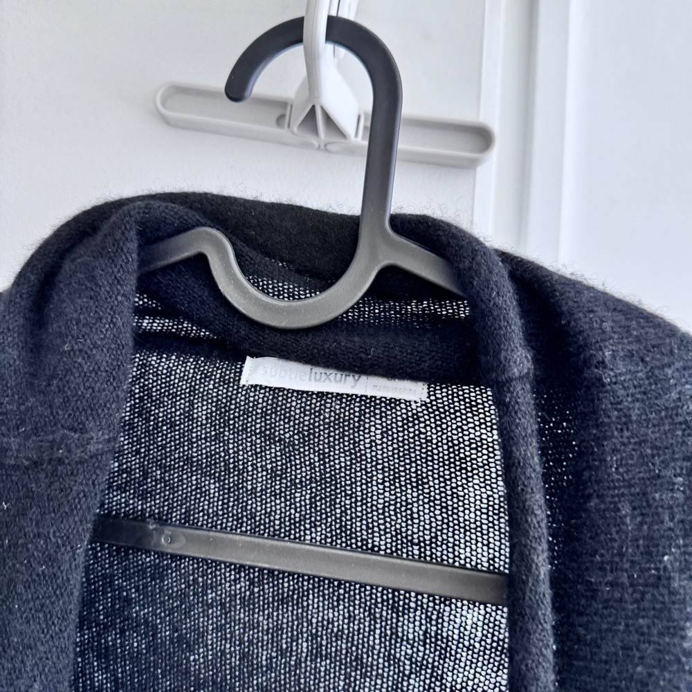 Cashmere - Picture 2 of 3